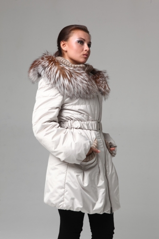 Coat with fur - style 919